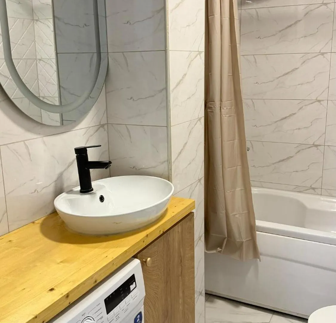 Ground Floor Apartment Near The City Centre Tiflis
