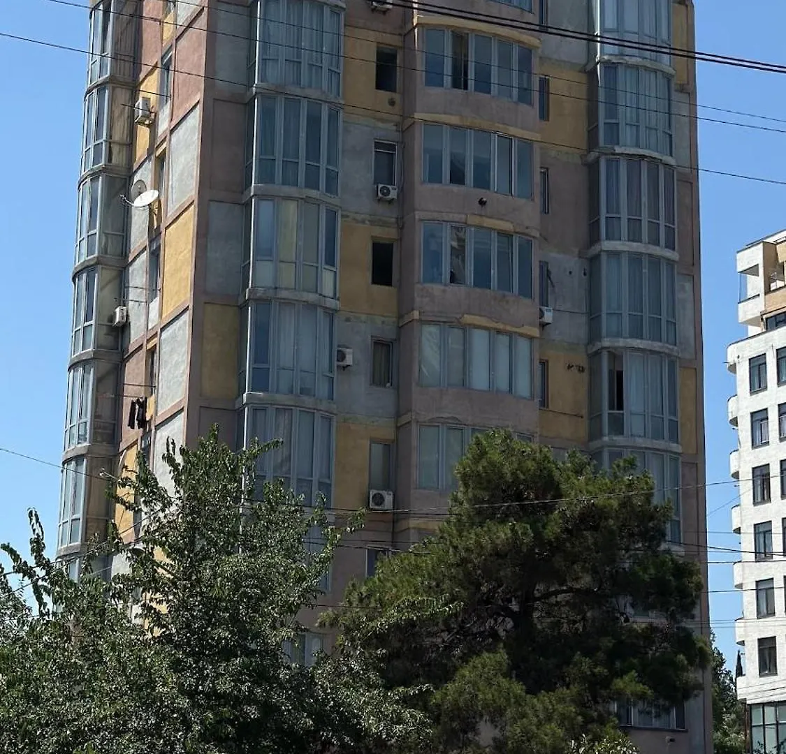 Ground Floor Apartment Near The City Centre Tiflis